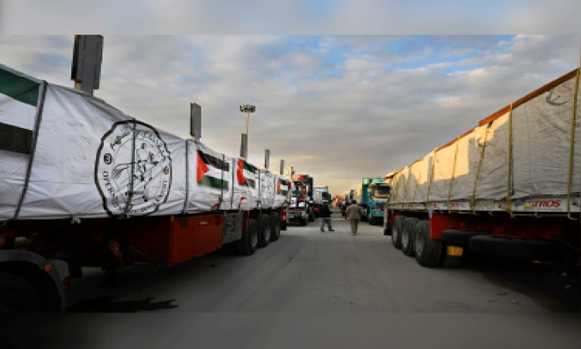 ഈ​ജി​പ്തി​ലെ റ​ഫ അ​തി​ർ​ത്തി ഗ​സ്സ മു​ന​മ്പി​ലേ​ക്ക്​ പ്ര​വേ​ശി​ക്കു​ന്ന യു.​എ.​ഇ​യി​ൽ​നി​ന്നു​ള്ള ​ട്ര​ക്കു​ക​ൾ