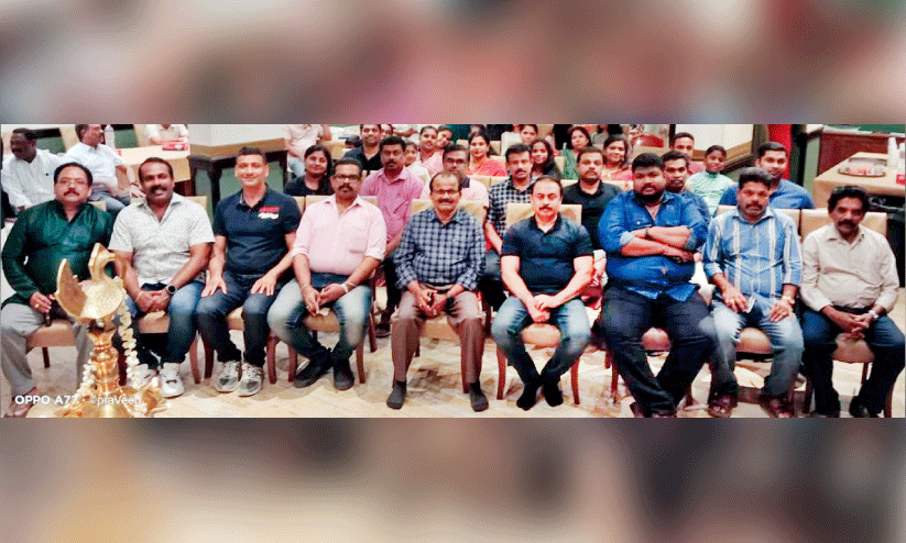 എ​സ്.​എ​ൻ.​ഡി.​പി ഒ​മാ​ൻ യൂ​നി​യ​ൻ ഹം​രി​യ ശാ​ഖ​യു​ടെ യോ​ഗം റു​വി അ​ന​ന്ത​പു​രി ഹാ​ളി​ൽ   ന​ട​ന്ന​പ്പോ​ൾ