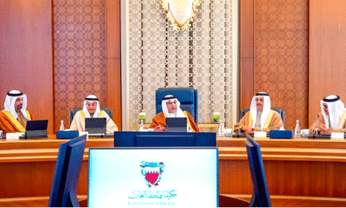 ബ​ഹ്​​റൈ​ൻ മ​ന്ത്രി​സ​ഭ യോ​ഗത്തിൽനിന്ന്