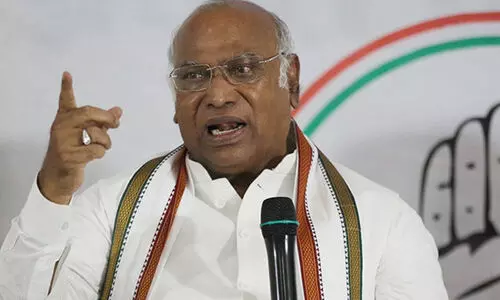 ബി.ജെ.പിക്ക് 100 സീറ്റ് പോലും ലഭിക്കില്ല; മോദിയുടെ ഗ്യാരണ്ടി രണ്ടോ മൂന്നോ ‘സുഹൃത്തുക്കൾക്ക്’ മാ​ത്രം -ഖാർഗെ