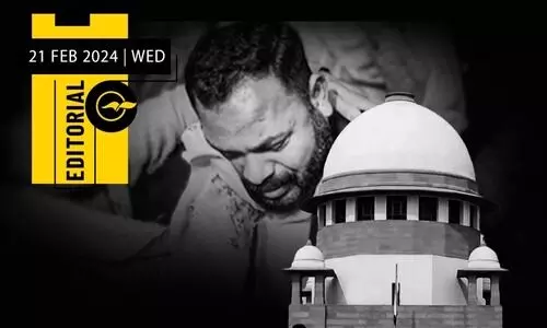 കു​​തി​​ര​​ക്ക​​ച്ച​​വ​​ടം പൊളിച്ച് സു​​പ്രീം​​കോ​​ട​​തി