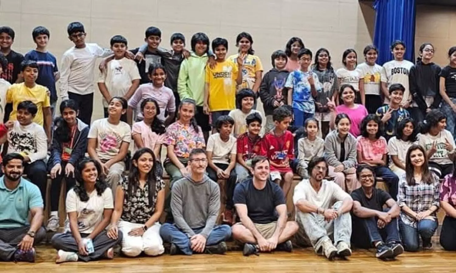 Shah Rukh Khan attends AbRam’s school event, poses with teachers and students