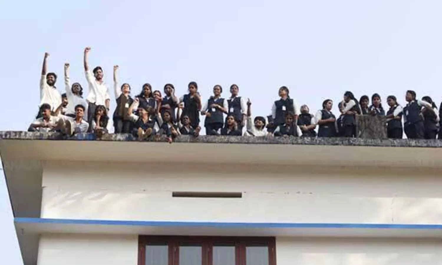 കോളജ് മാനേജ്​മെന്‍റിനെ പിരിച്ചുവിട്ടു; തൊ​ടു​പു​ഴയിലെ നിയമവിദ്യാർഥികൾ സമരം അവസാനിപ്പിച്ചു