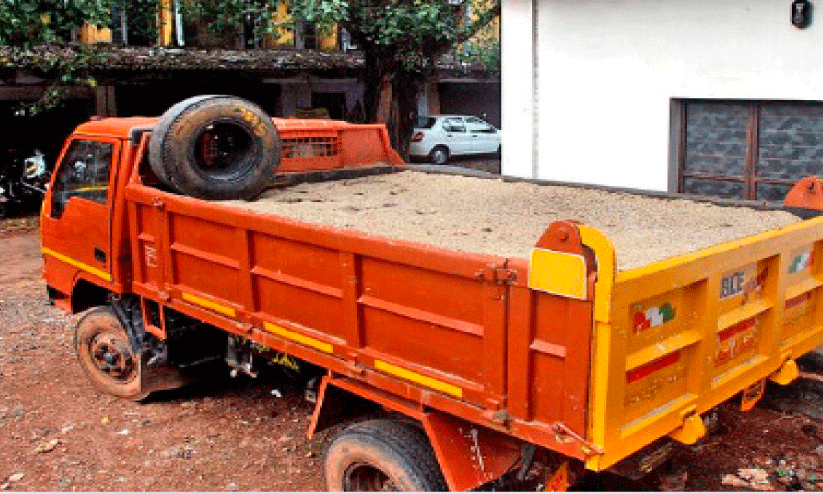 32,500 പ്രതിവണ്ടികൾ