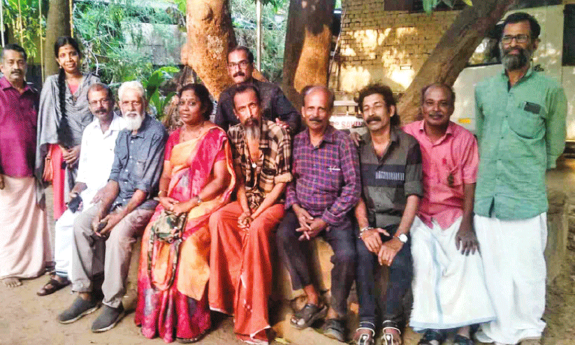 മൂന്നര പതിറ്റാണ്ടിന്റെ ഓർമകൾ കരുത്ത് മൂന്നര പതിറ്റാണ്ടിന്റെ ഓർമകൾ കരുത്ത്