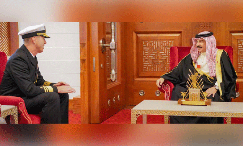 King Hamad Receives US Fifth Fleet Marine Commander