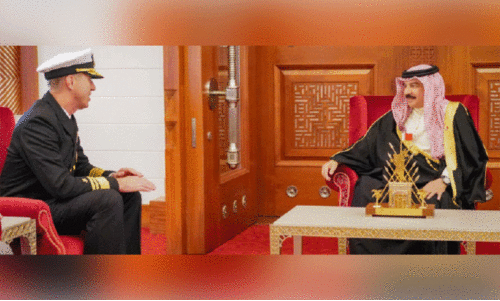 King Hamad Receives US Fifth Fleet Marine Commander