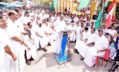 നാ​ട്ടി​ലി​റ​ങ്ങു​ന്ന അ​ക്ര​മ​കാ​രി​ക​ളാ​യ വ​ന്യ​മൃ​ഗ​ത്തെ വെ​ടി​വെ​ച്ചു കൊ​ല്ല​ണം -കെ. ​മു​ര​ളീ​ധ​ര​ൻ