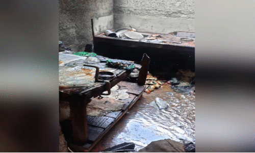 ഗ്യാസ് സിലിണ്ടറിൽനിന്ന്​ തീ പടർന്ന് വീട് കത്തിനശിച്ചു