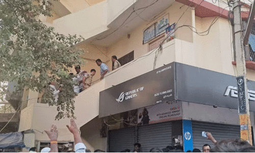 എം.എൽ.എക്കെതിരെ ലേഖനം; പത്രം ഓഫിസ് ആക്രമിച്ച് അണികൾ