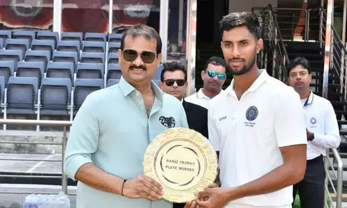 ഓരോ താരങ്ങൾക്കും ബി.എം.ഡബ്ല്യു കാർ, ടീമിന് ഒരു കോടി! വൻ ഓഫറുമായി ഹൈദരാബാദ് ക്രിക്കറ്റ് അസോസിയേഷൻ തലവൻ