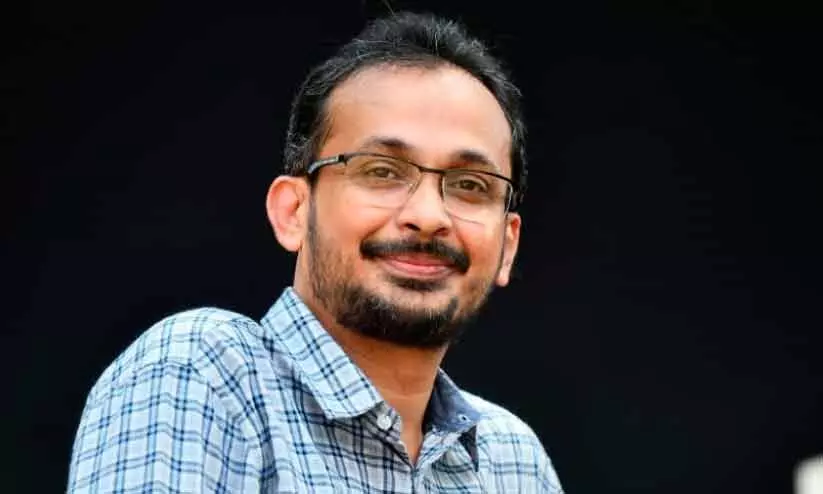 സൂ​ക്ഷ്മ​ രാ​ഷ്ട്രീ​യ​മാ​ണ്   സാ​ഹി​ത്യ​ത്തി​ന്‍റെ വ​ഴി