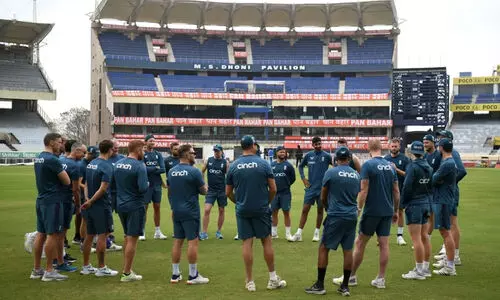 രണ്ടു മാറ്റങ്ങളുമായി ഇംഗ്ലണ്ട്; ഇന്ത്യക്കെതിരായ നാലാം ടെസ്റ്റിനുള്ള പ്ലെയിങ് ഇലവനെ പ്രഖ്യാപിച്ചു