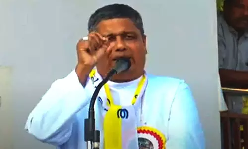 ‘ആനക്ക് താലി കെട്ടിയതല്ലല്ലോ റേഡിയോ കോളർ’: വനംമന്ത്രിക്കും വനപാലകർക്കുമെതിരെ രൂക്ഷ വിമർശനവുമായി ബിഷപ്പ് പാംപ്ലാനി