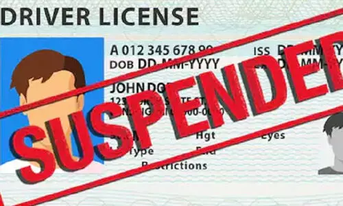 കുട്ടികളുമായി അപകടകരമായ ഡ്രൈവിങ്; ജീപ്പ് ഡ്രൈവറുടെ ലൈസൻസ് റദ്ദാക്കി കുട്ടികളുമായി അപകടകരമായ ഡ്രൈവിങ്; ജീപ്പ് ഡ്രൈവറുടെ ലൈസൻസ് റദ്ദാക്കി