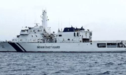 ഇ​ന്ത്യ- ശ്രീ​ല​ങ്ക-​മാ​ല​ദ്വീ​പ് നാ​വി​കാ​ഭ്യാ​സ​ത്തി​നി​ടെ തു​റ​മു​ഖ​ത്ത് ചൈ​നീ​സ് ക​പ്പ​ൽ