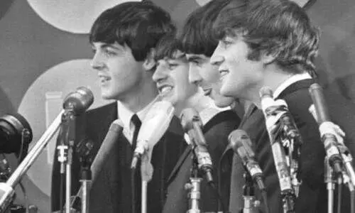 ബീ​റ്റി​ൽ​സ് ഇ​നി അ​ഭ്ര​പാ​ളി​യി​ലും ഒ​ന്ന​ല്ല, നാ​ല് ചി​ത്ര​ങ്ങ​ൾ