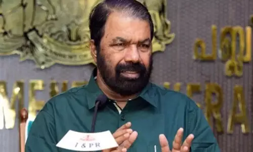 പാഠപുസ്തകത്തിലെ സംവരണ വിരുദ്ധ പരാമർശം  തിരുത്തും; തയാറാക്കിയത് 2014 ൽ എന്ന് വി. ശിവൻകുട്ടി