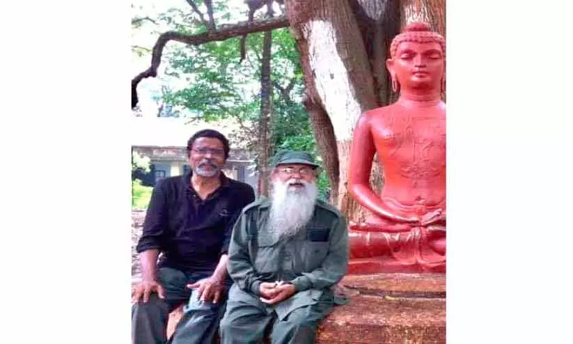 രാമചന്ദ്രൻ മൊകേരിയും ശോഭീന്ദ്രൻ മാഷും ഗുരുവായൂരപ്പൻ കോളജിൽ രാമചന്ദ്രൻ മൊകേരിയും ശോഭീന്ദ്രൻ മാഷും ഗുരുവായൂരപ്പൻ കോളജിൽ