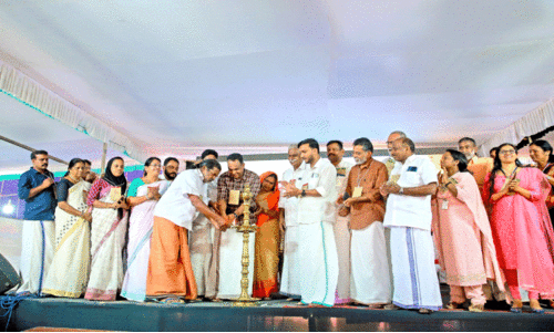 ‘ജാത്തിരെ’ കാലാവസ്ഥ ഉച്ചകോടി തുടങ്ങി ‘ജാത്തിരെ’ കാലാവസ്ഥ ഉച്ചകോടി തുടങ്ങി