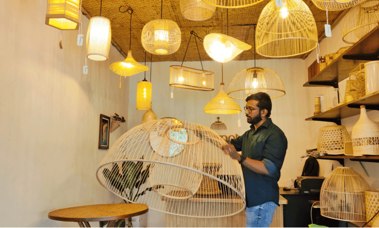 സ്റ്റോറി ഓഫ് റൂട്ട്സ്