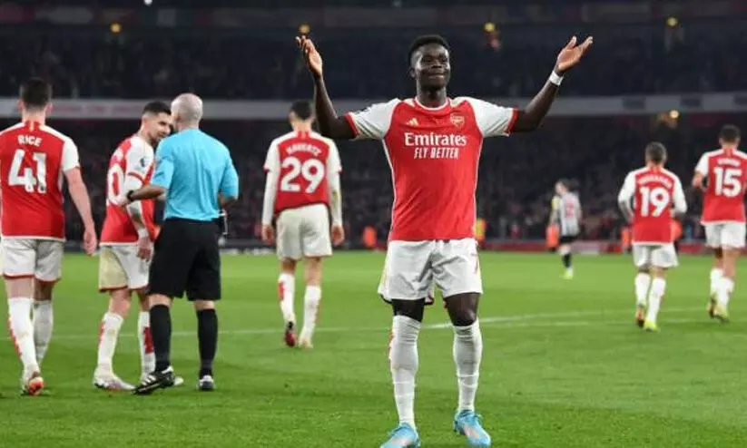 ഗോളടിച്ചുകൂട്ടി വീണ്ടും ഗണ്ണേഴ്സ്; ന്യൂകാസിലിനെ തകർത്തത് 4-1ന്; പ്രവചനാതീതം പ്രീമിയർ ലീഗ് കിരീടപോരാട്ടം ഗോളടിച്ചുകൂട്ടി വീണ്ടും ഗണ്ണേഴ്സ്; ന്യൂകാസിലിനെ തകർത്തത് 4-1ന്; പ്രവചനാതീതം പ്രീമിയർ ലീഗ് കിരീടപോരാട്ടം