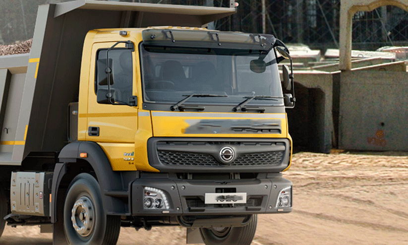 ആളെക്കൊല്ലി ടിപ്പറുകൾക്കതിരെ ഡ്രൈവർമാർ രംഗത്ത് ആളെക്കൊല്ലി ടിപ്പറുകൾക്കതിരെ ഡ്രൈവർമാർ രംഗത്ത്