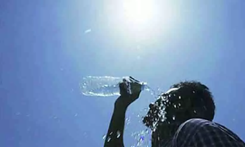 നന്നായി വെള്ളം കുടിക്കണം; വെറുതെ വെയിലത്ത് ഇറങ്ങേണ്ട -കേരളത്തിൽ ഇന്നും നാളെയും ഉയർന്ന താപനില