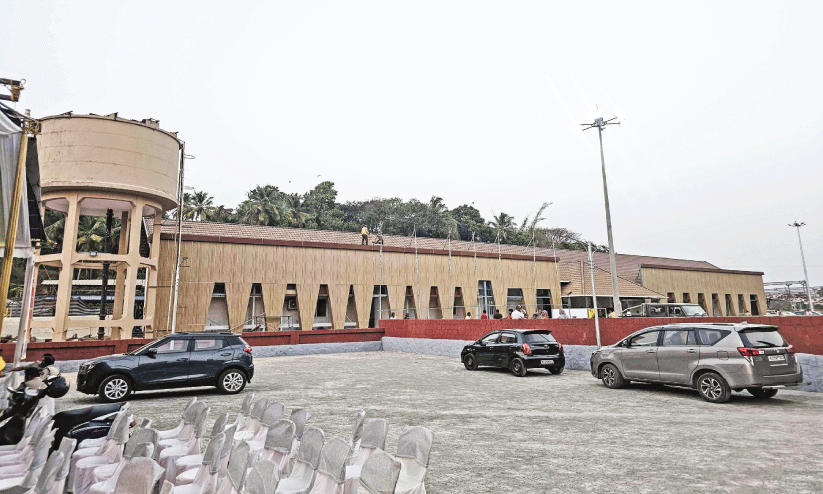 railway station railway station