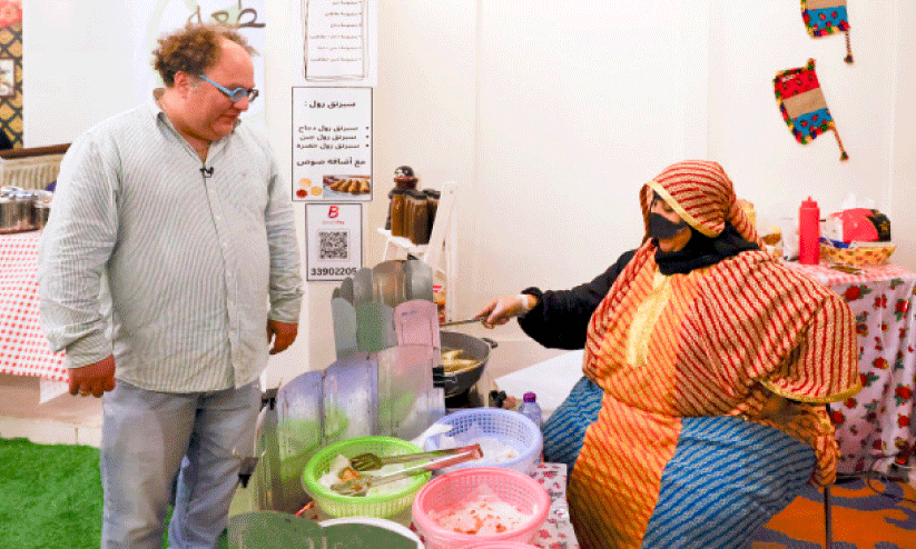 food vlogger mister taster visiting bahrain food festival