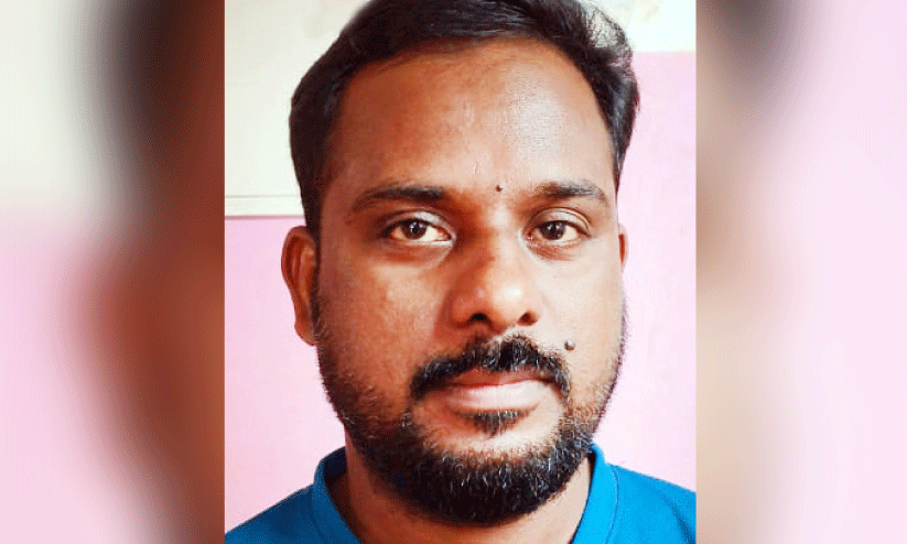 വിജേഷ് കാരായി വിജേഷ് കാരായി