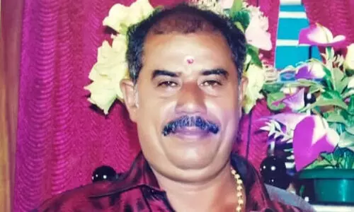 സ്കൂട്ടർ കനാലിലേക്ക് മറിഞ്ഞ് വയോധികന് മരിച്ചു സ്കൂട്ടർ കനാലിലേക്ക് മറിഞ്ഞ് വയോധികന് മരിച്ചു