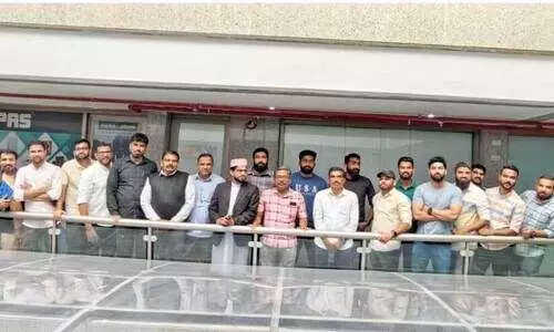 Vadakara Karthikapalli Kombukulam Mahal