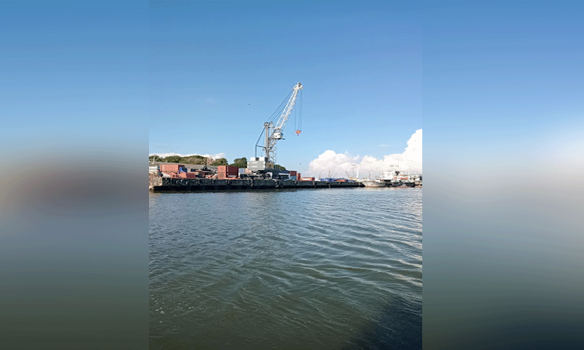 ബേപ്പൂർ തുറമുഖം ആഴംകൂട്ടൽ; പരിശോധനയിൽ അപാകതയെന്ന് പരാതി ബേപ്പൂർ തുറമുഖം ആഴംകൂട്ടൽ; പരിശോധനയിൽ അപാകതയെന്ന് പരാതി