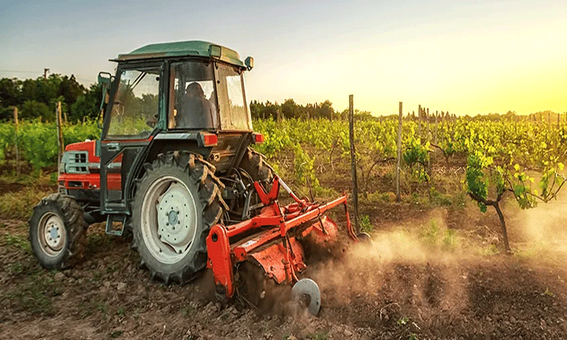 പാടത്തിറങ്ങാൻ കാര്‍ഷിക യന്ത്രങ്ങള്‍ ഒരുങ്ങുന്നു