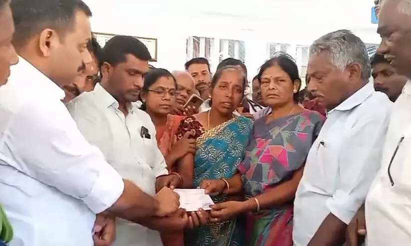 മൂന്നാറിലെ കാട്ടാന ആക്രമണം; വനാതിര്‍ത്തികളില്‍ സുരക്ഷ ശക്തമാക്കിയെന്ന് കലക്ടര്‍