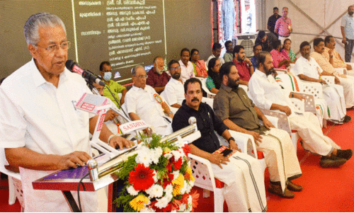 അക്കാദമിക മികവ് വർധിപ്പിക്കുന്നതിൽ വിട്ടുവീഴ്ച പാടില്ല -മുഖ്യമന്ത്രി