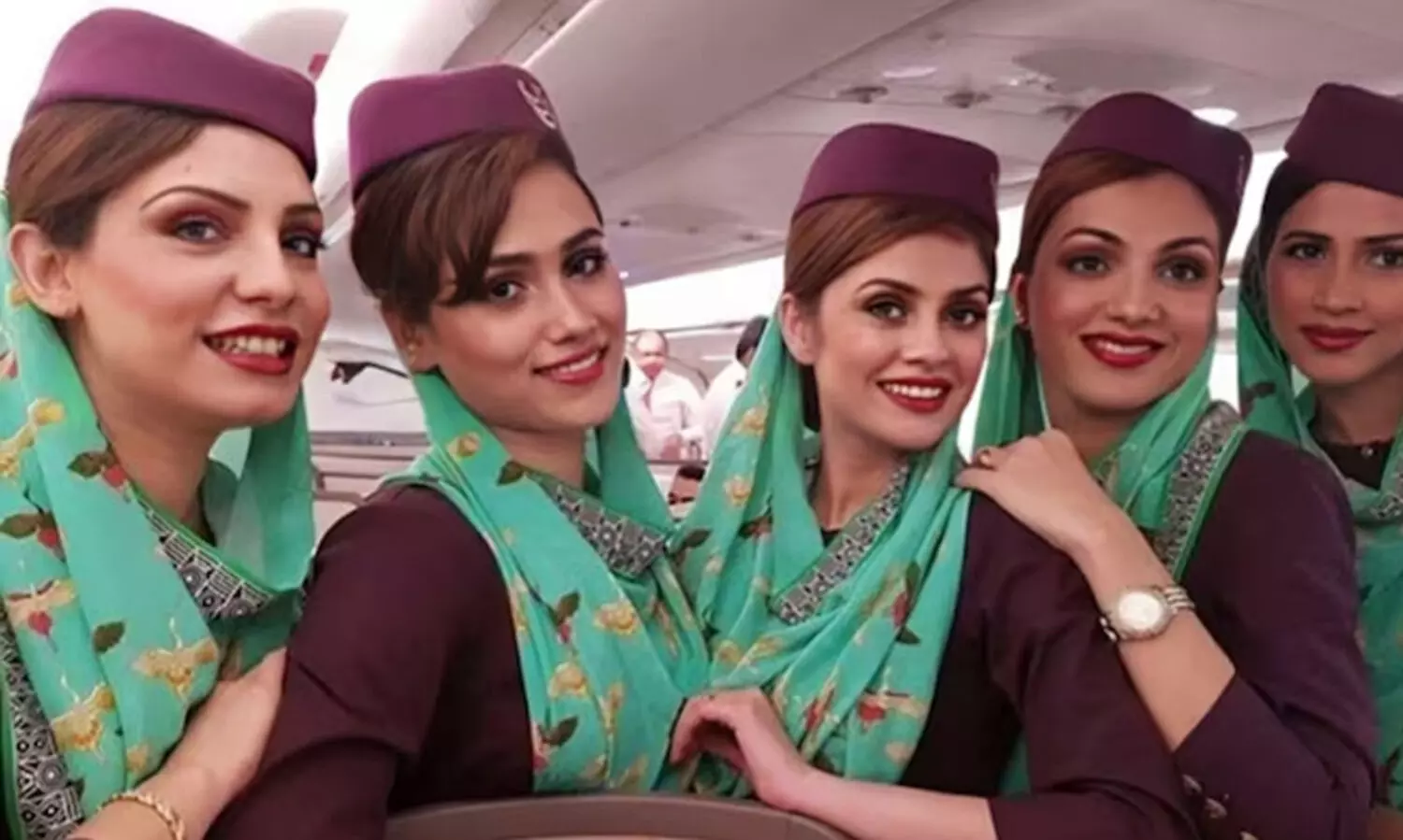 പാകിസ്താൻ എയർലൈൻസിലെ എയർഹോസ്റ്റസ് കാനഡയിലെത്തി മുങ്ങി