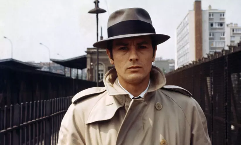 ദി സമുറായി സിനിമ താരം അലൈൻ ഡെലോണിന്റെ വീട്ടിൽനിന്ന് 72 തോക്കുകൾ പിടിച്ചെടുത്തു ദി സമുറായി സിനിമ താരം അലൈൻ ഡെലോണിന്റെ വീട്ടിൽനിന്ന് 72 തോക്കുകൾ പിടിച്ചെടുത്തു