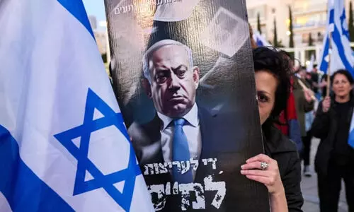 ഇസ്രായേലിൽ നികുതി കൂട്ടും, നിയമനം മരവിപ്പിക്കും, 6000 കോടി ഡോളർ കടം വാങ്ങും ഇസ്രായേലിൽ നികുതി കൂട്ടും, നിയമനം മരവിപ്പിക്കും, 6000 കോടി ഡോളർ കടം വാങ്ങും