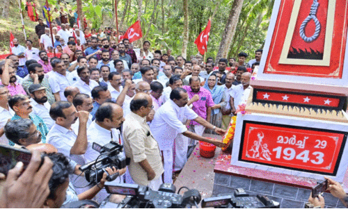 ഇറങ്ങി എൽ.ഡി.എഫ്, ഒരുങ്ങി യു.ഡി.എഫ്, പ്രഖ്യാപനം കാത്തിരുന്നു ബി.ജെ.പി