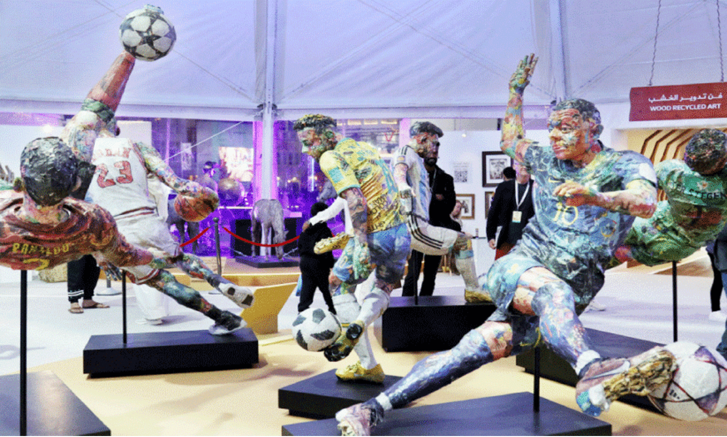 ക​ണ്ണ​ഞ്ചി​പ്പി​ക്കും ക​ര​വി​രു​താ​യി ‘ത​ദ്​​വീ​ർ’