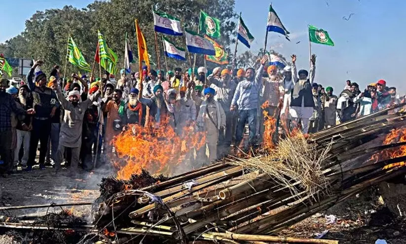 കർഷക സമരത്തിൽ പങ്കെടുത്തവരുടെ പാസ്പോർട്ടും വിസയും റദ്ദാക്കുന്നു കർഷക സമരത്തിൽ പങ്കെടുത്തവരുടെ പാസ്പോർട്ടും വിസയും റദ്ദാക്കുന്നു