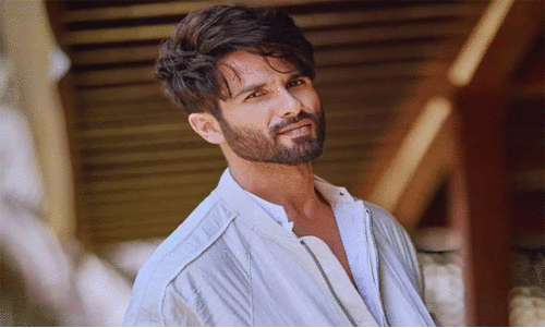 വ​ര​ത്ത​ന്മാ​ർ​ക്ക് ബോ​ളി​വു​ഡി​ൽ അ​യി​ത്ത​മോ?