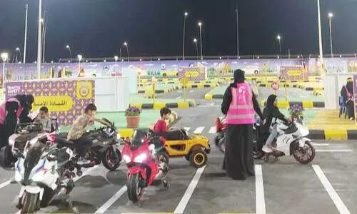 യാം​ബു പു​ഷ്പ​മേ​ള​