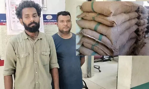 28 ലക്ഷം രൂപയുടെ നിരോധിത പുകയില ഉൽപന്നങ്ങളുമായി രണ്ടുപേർ പിടിയിൽ