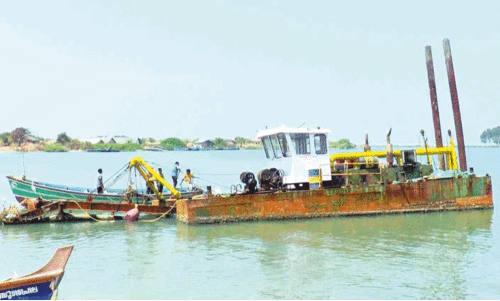 dredger at ponnani harbour