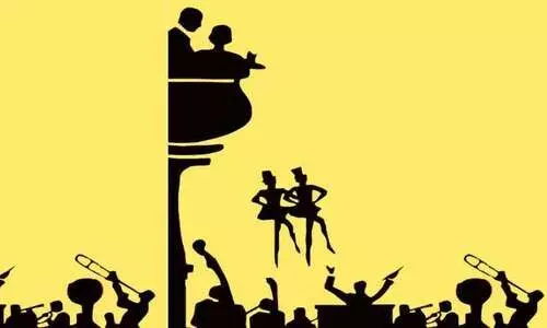 നീ​​ല​​പ്പൊ​​ന്മ​​ക​​ളു​​ടെ ഗാ​​ല​​റി