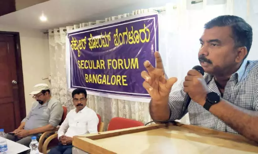 കെ. ജയദേവൻ കെ. ജയദേവൻ