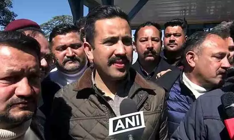 വിക്രമാദിത്യ സിങ് വിമത എം.എൽ.എമാരെ കണ്ടു; ഹിമാചലിൽ കോൺഗ്രസിന് എളുപ്പമല്ല കാര്യങ്ങൾ